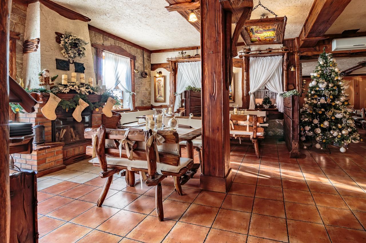 Hotel - Karczma Klimtowka Wolbrom Esterno foto