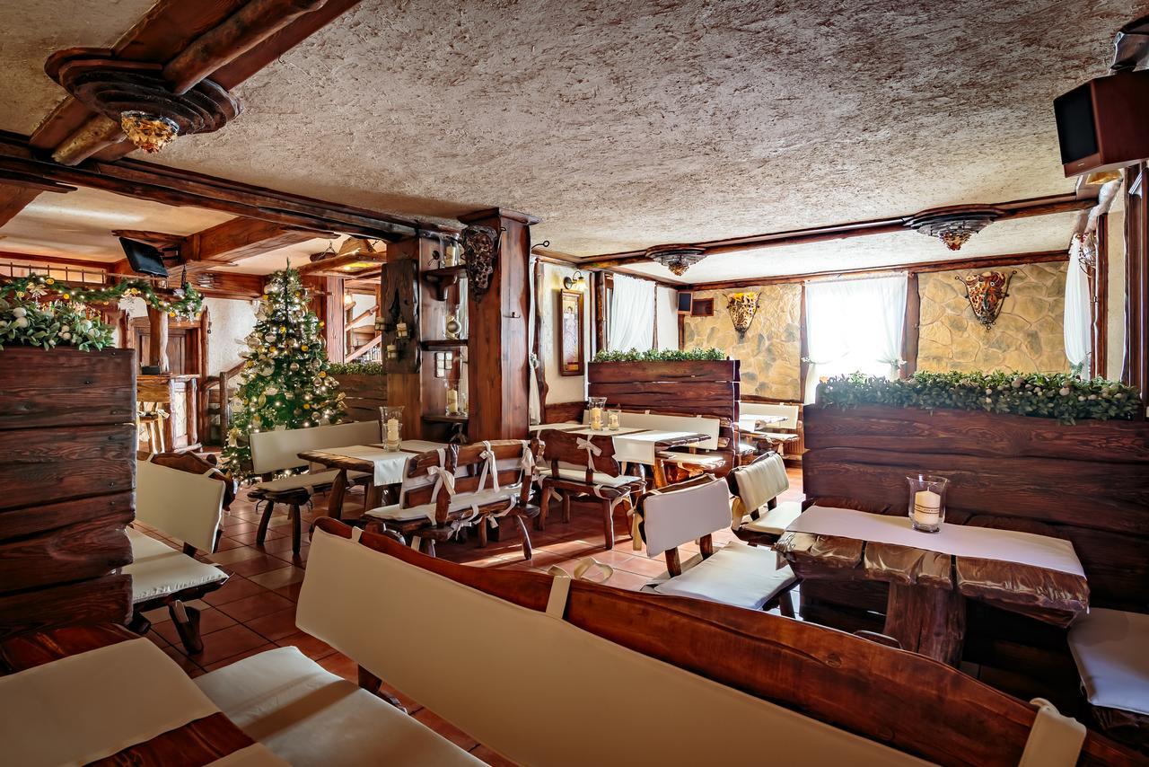 Hotel - Karczma Klimtowka Wolbrom Esterno foto