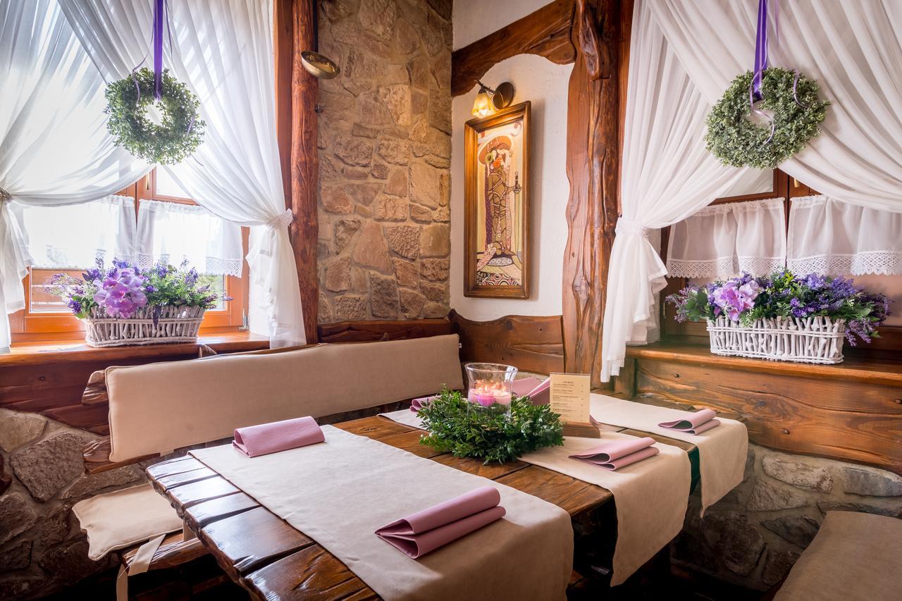 Hotel - Karczma Klimtowka Wolbrom Esterno foto