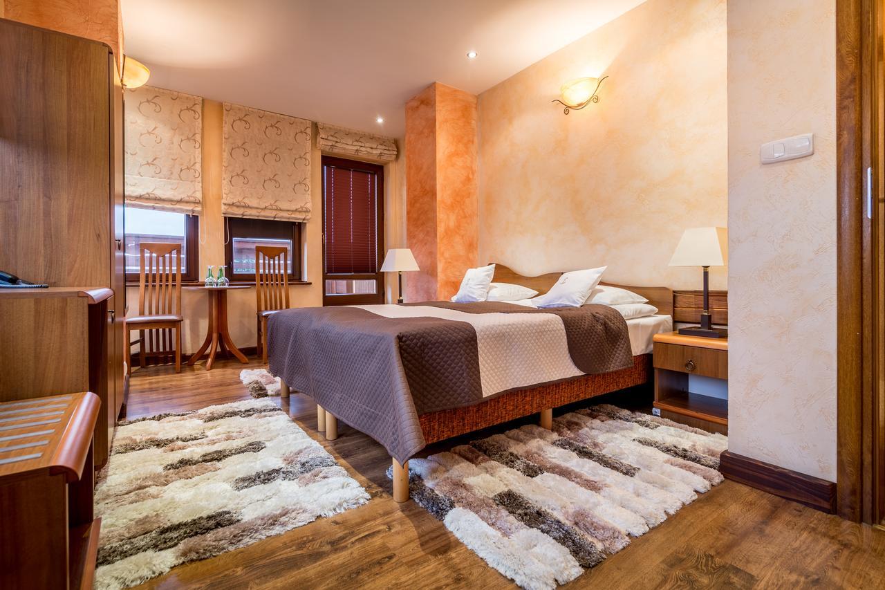 Hotel - Karczma Klimtowka Wolbrom Esterno foto